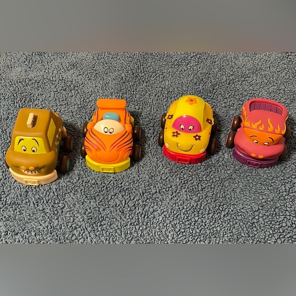 My B Toys by Toysmith Mini Pull-Back Friction Cars - Picture 1 of 6